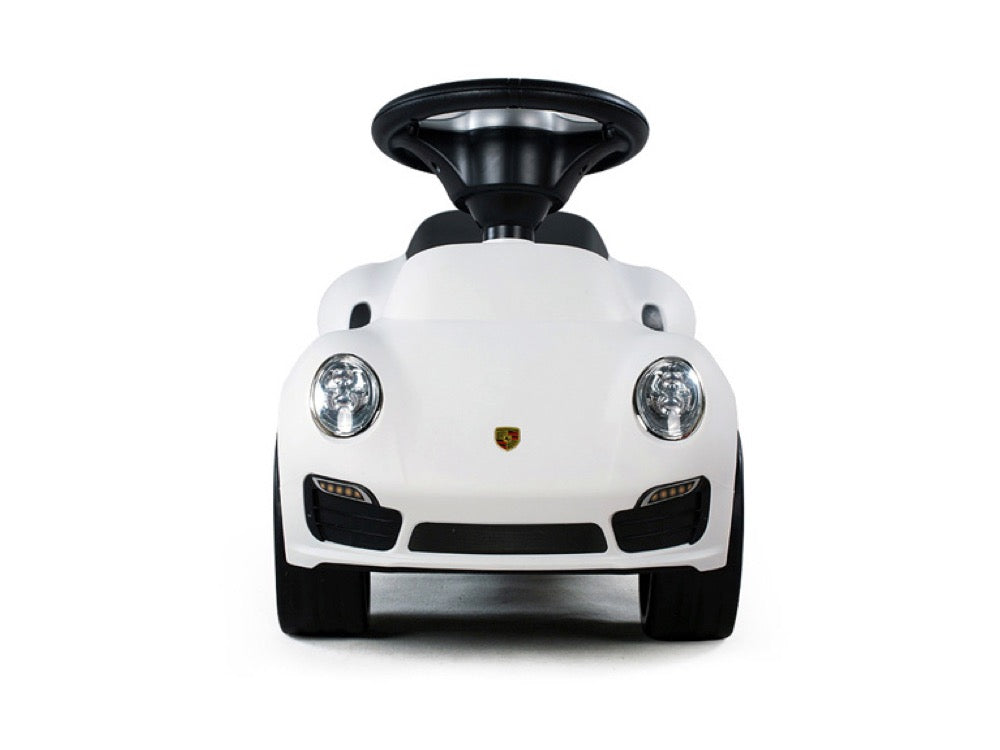 Porsche 911 - Walking car white