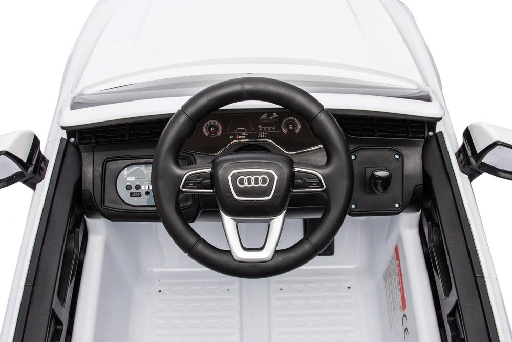 Audi Q7 - Electric childeren car white