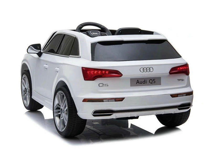 Audi Q5 - Electric children car white